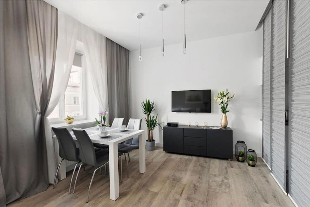 Nowy Swiat 60 - 170 M Do Metra - Prywatne Mieszkanie W Centrum Warszawy - Better Rental Βαρσοβία Εξωτερικό φωτογραφία